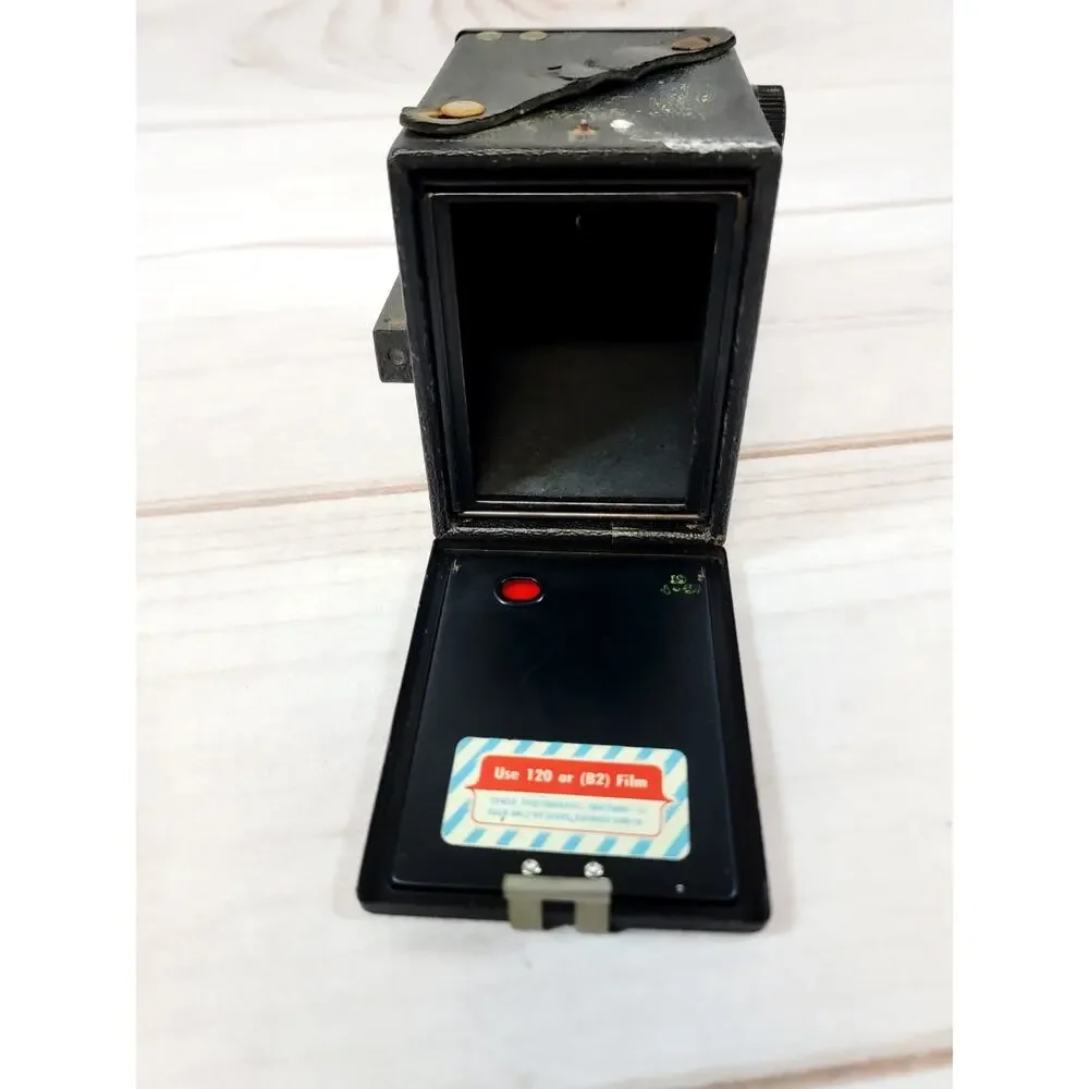Vintage 1950s Tower 120 B2 Film Camera Flash Kit W/ Bulbs